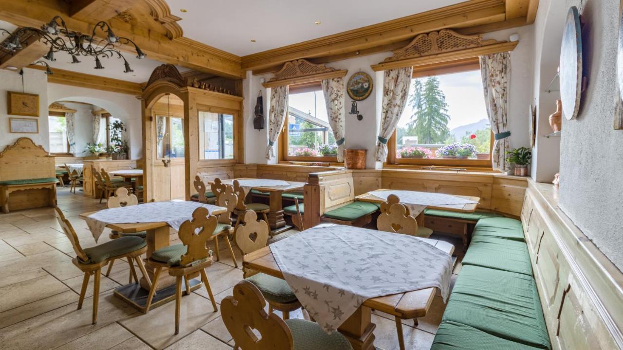 Hotel Villa Argentina Cortina dʼAmpezzo Zewnętrze zdjęcie